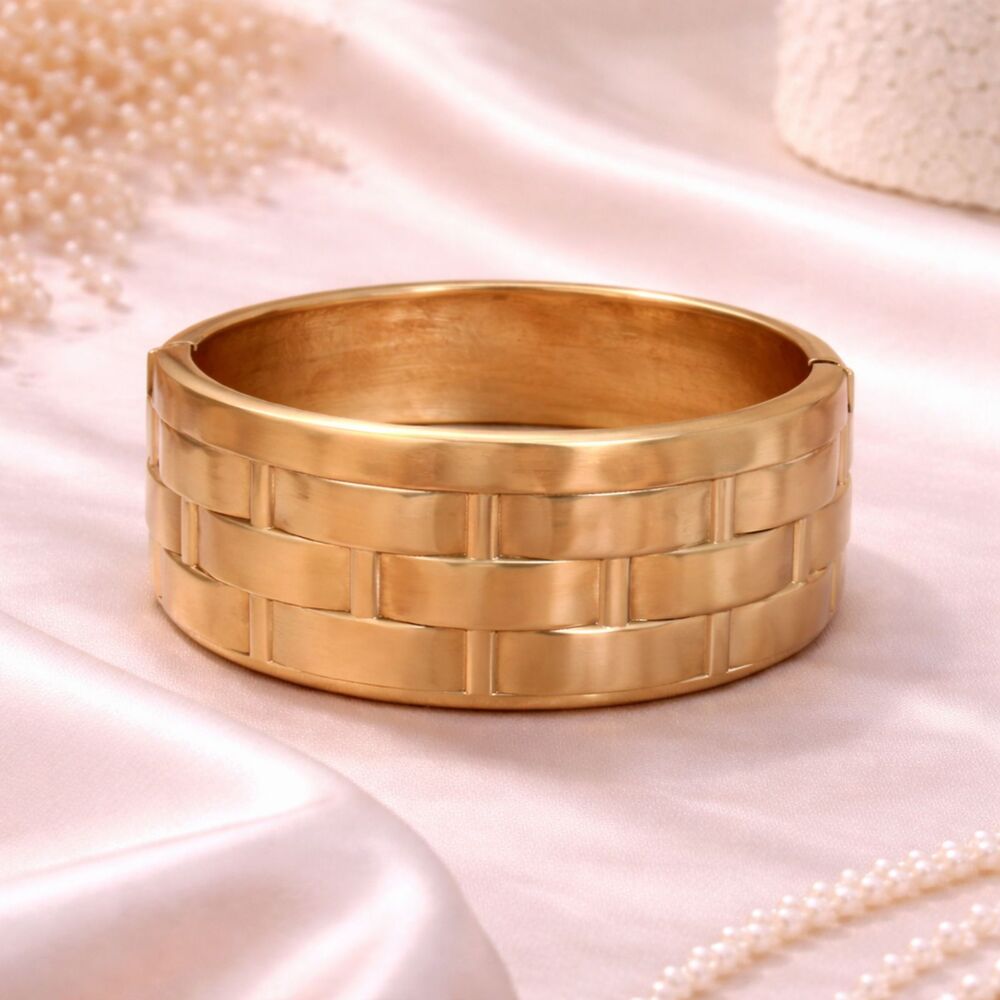 Vintage Hinged Satin Finish Gold Tone Woven Design Bangle Bracelet